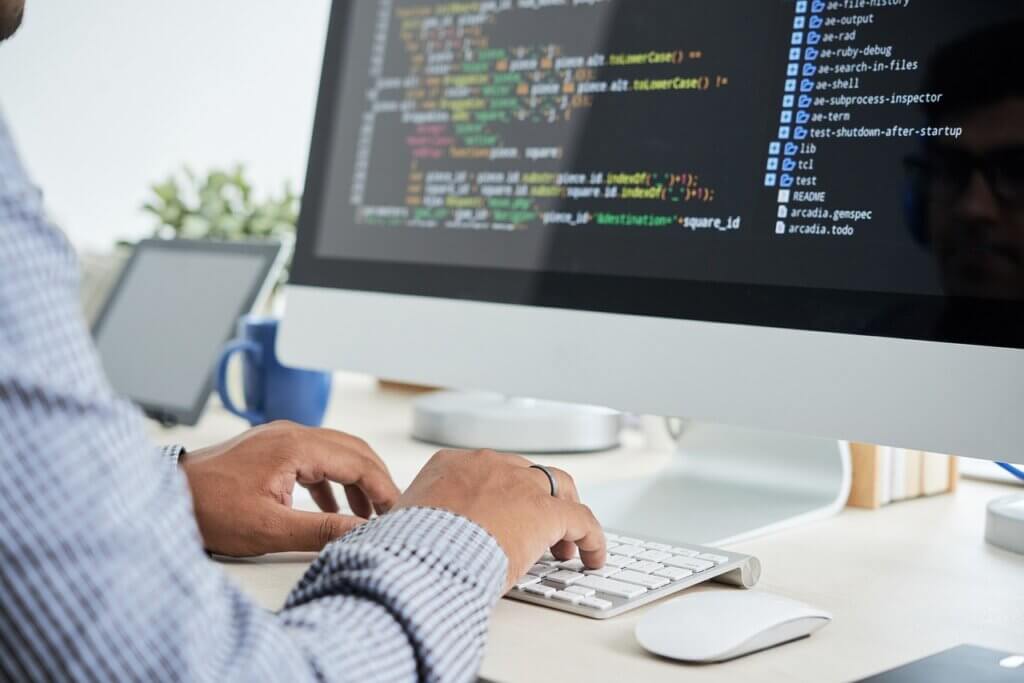 Outsourcing Software Development 2024 Trends